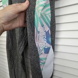 PINK Victoria's Secret NWOT Tropical Leggings